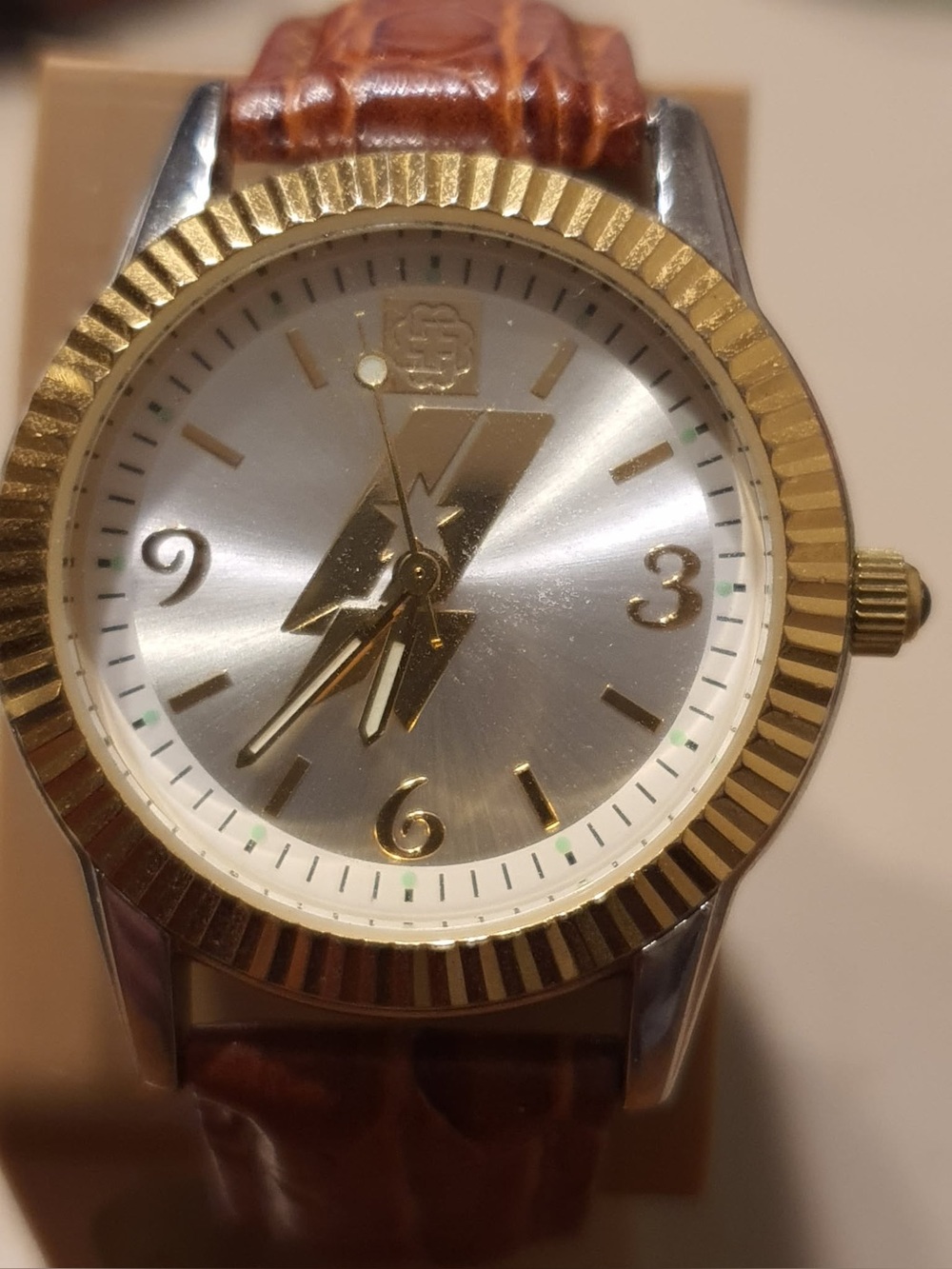 Vtg Malcom Baldrige Bronson Methodist Hospital  Goldtone/Silver Leather Women's